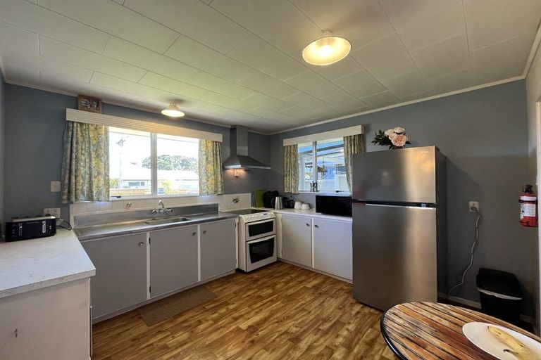 Photo of property in 8 Lyn Street, Lynmouth, New Plymouth, 4310