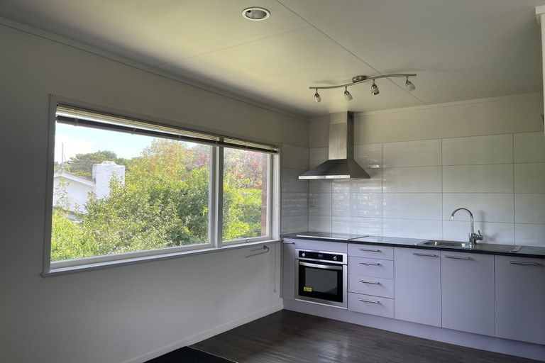 Photo of property in 1/5 Cruickshank Crescent, Meadowbank, Auckland, 1072