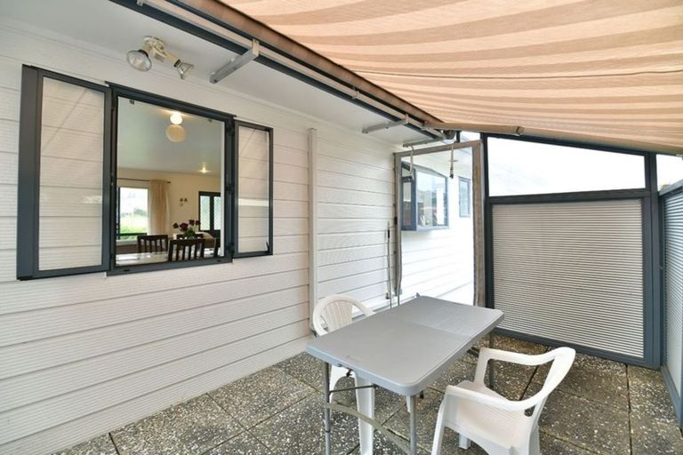 Photo of property in 1/6 Knott Road, Stanmore Bay, Whangaparaoa, 0932