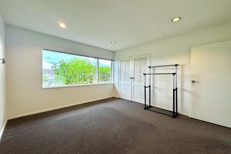 Photo of property in 98 Angelo Avenue, Howick, Auckland, 2014