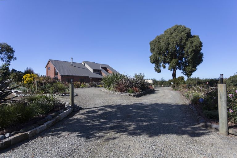Photo of property in 185 Homestead Road, Weston, Oamaru, 9491