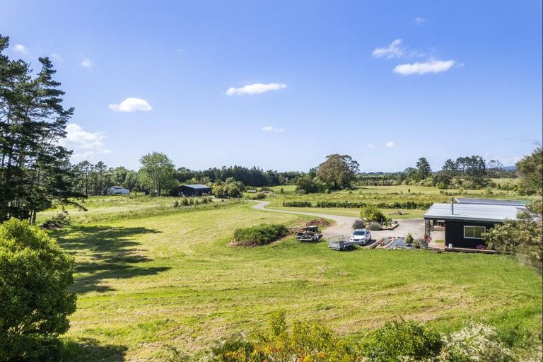 Photo of property in 74 Brookvale Lane, Taupaki, 0782