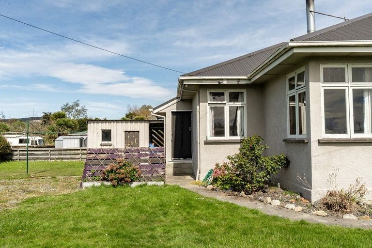 Photo of property in 9 Ossian Street, Milton, 9220