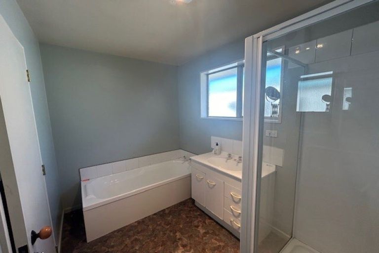 Photo of property in 111 Mount Iron Drive, Wanaka, 9305