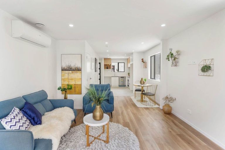 Photo of property in 2/18 Alexander Avenue, Papatoetoe, Auckland, 2025