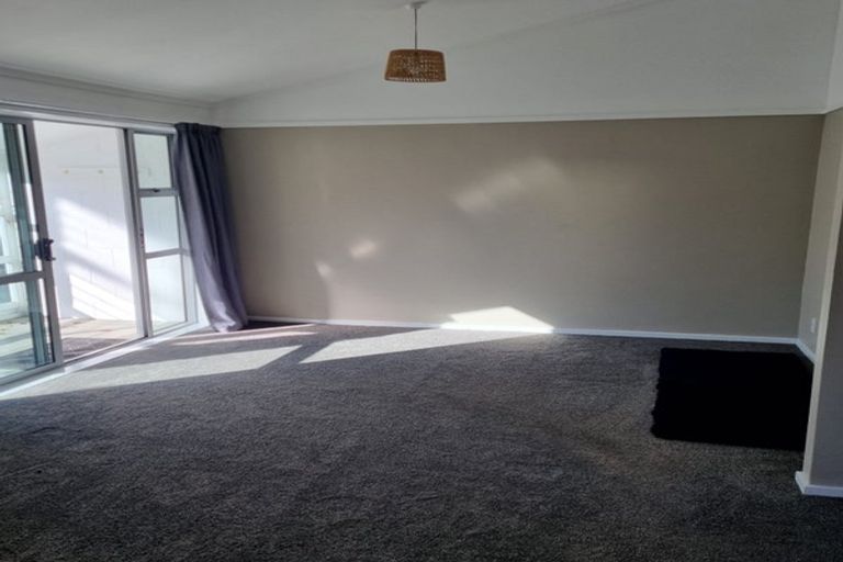 Photo of property in 91a Main Road, Wainuiomata, Lower Hutt, 5014