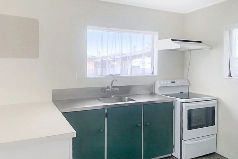 Photo of property in 34 Avenue Road, Foxton, 4814