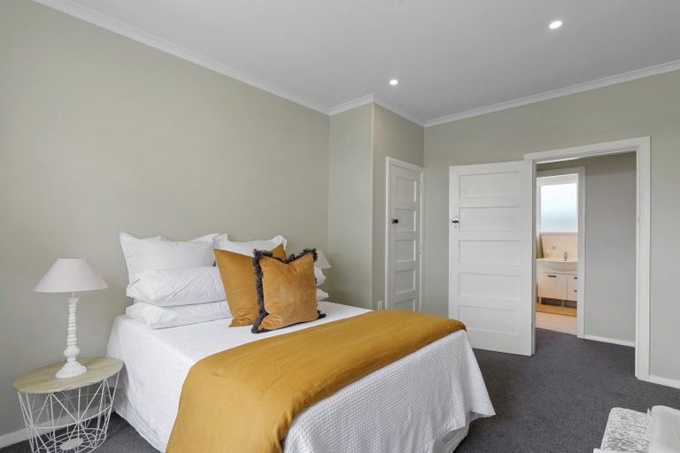 Photo of property in 16 Epsom Road, Sockburn, Christchurch, 8042