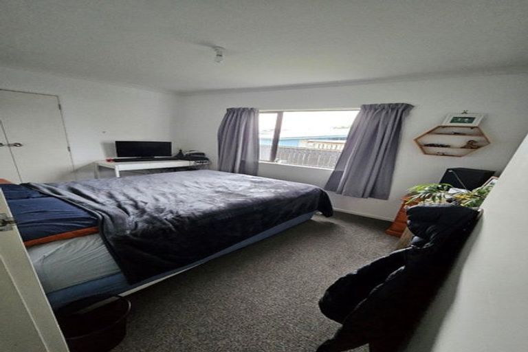 Photo of property in 16 Malcolm Street, Martinborough, 5711