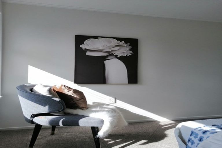 Photo of property in 3/240 Hurstmere Road, Takapuna, Auckland, 0622