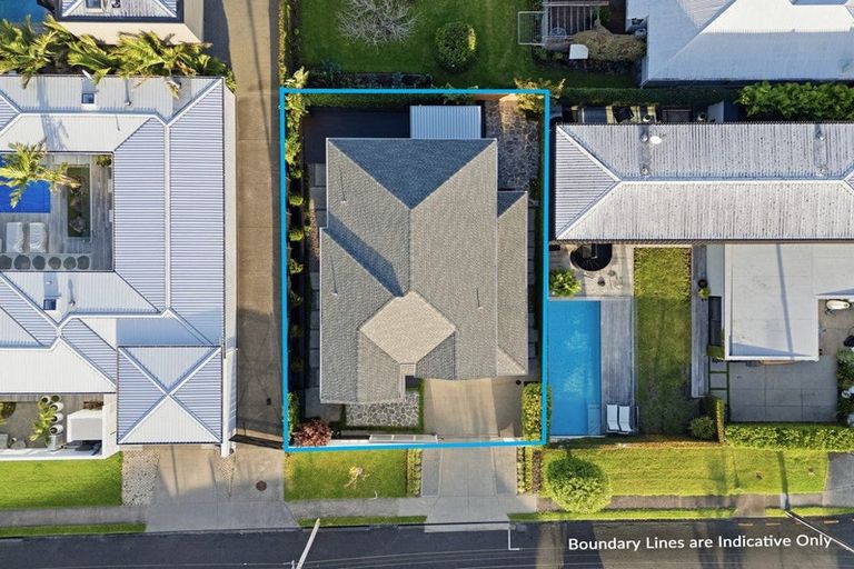 Photo of property in 17a Lake Pupuke Drive, Takapuna, Auckland, 0622