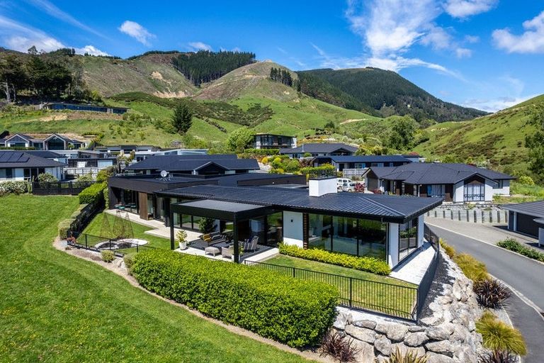 Photo of property in 1 Appletree Way, Stoke, Nelson, 7011