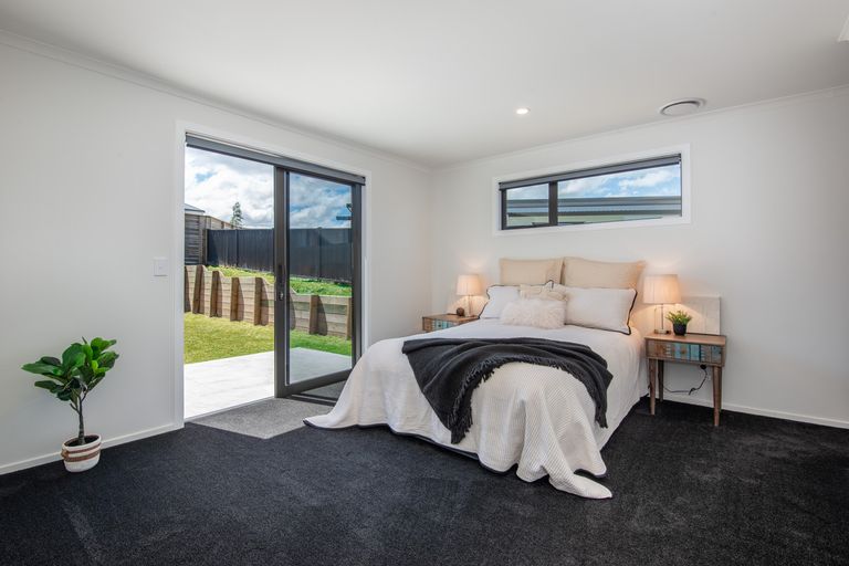 Photo of property in 42 Mcneil Street, Balclutha, 9230