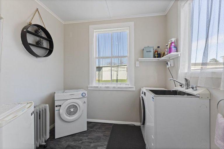 Photo of property in 10 Tiraumea Road, Pahiatua, 4910