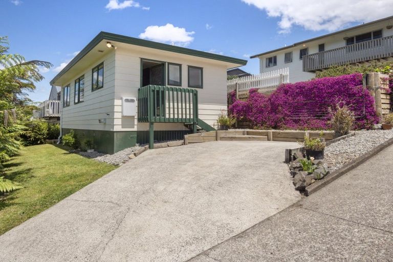 Photo of property in 8 Ranginui Road, Welcome Bay, Tauranga, 3112