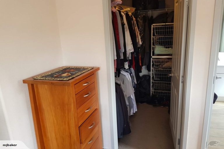 Photo of property in 24 Ainslee Street, Highlands Park, New Plymouth, 4312