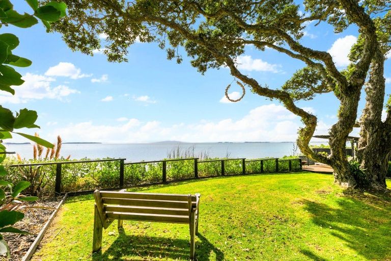 Photo of property in 66a Cliff Road, Torbay, Auckland, 0630