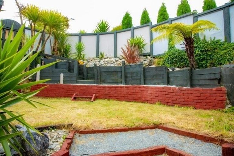 Photo of property in 61b Kingsley Street, Stokes Valley, Lower Hutt, 5019