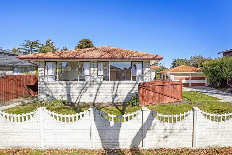 Photo of property in 6 Fenmere Place, Burwood, Christchurch, 8083