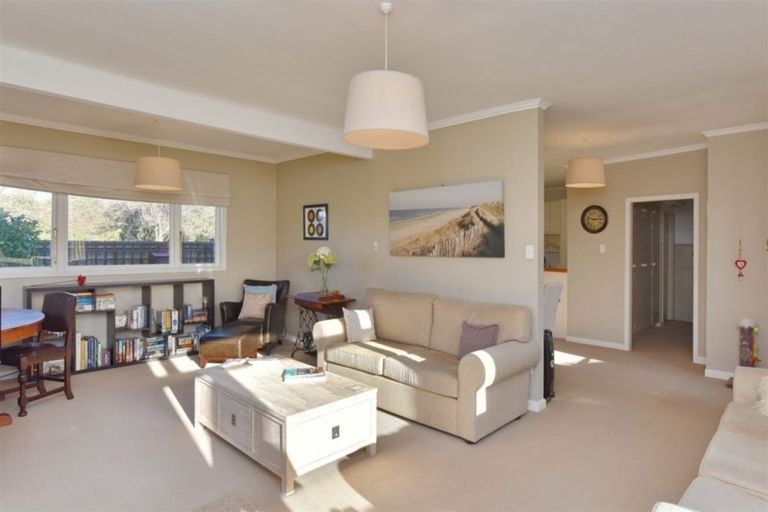 Photo of property in 45 Bank Street, Amberley, 7410