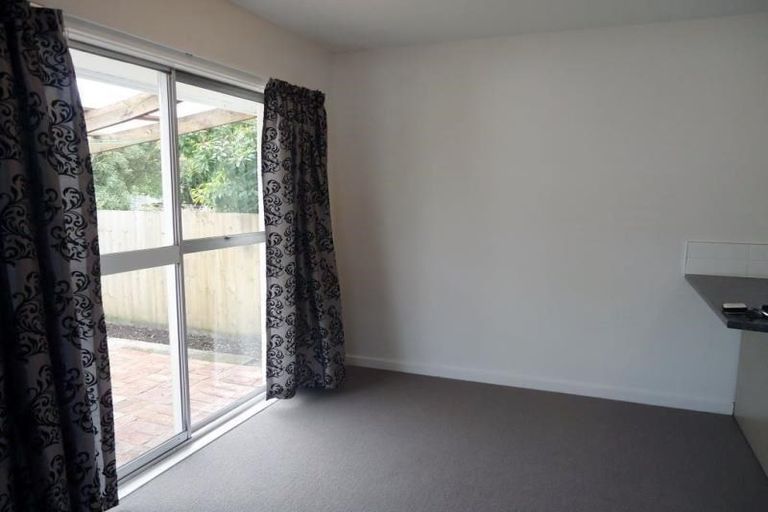 Photo of property in 104 Maidstone Road, Ilam, Christchurch, 8041