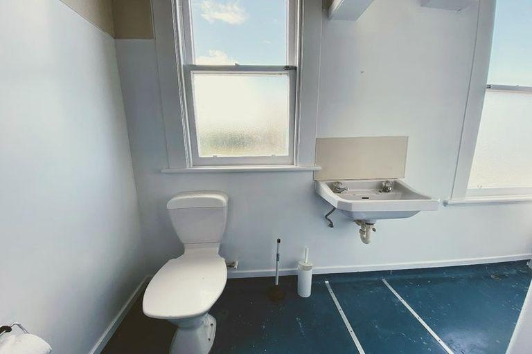 Photo of property in 167 Tasman Street, Mount Cook, Wellington, 6021