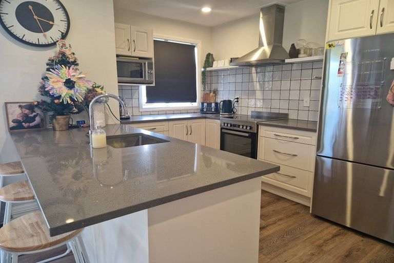 Photo of property in 6 Cosgrove Rise, Riverstone Terraces, Upper Hutt, 5018