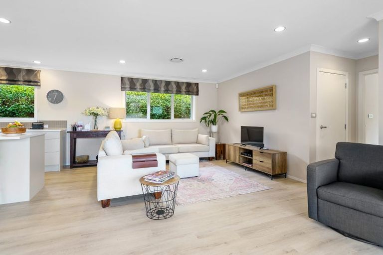 Photo of property in 23 Lilac Close, Cambridge, 3434