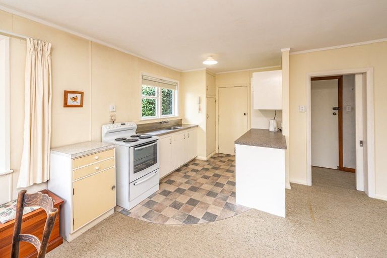 Photo of property in 22 Selwyn Crescent, College Estate, Whanganui, 4500