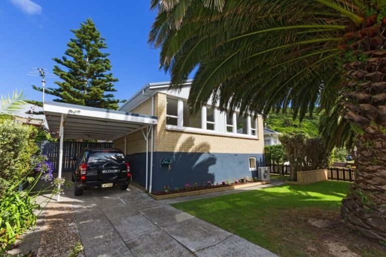 Photo of property in 89 Rangituhi Crescent, Takapuwahia, Porirua, 5022