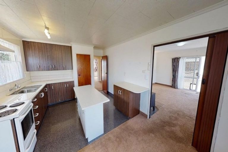Photo of property in 37 Rimu Street, Levin, 5510