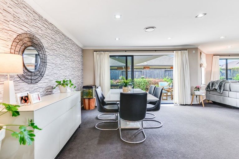 Photo of property in 32 Moonlight Drive, Rototuna North, Hamilton, 3210