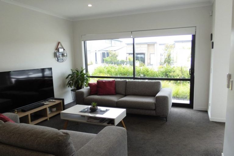 Photo of property in 8 Grey Warbler Road, Hobsonville, Auckland, 0616