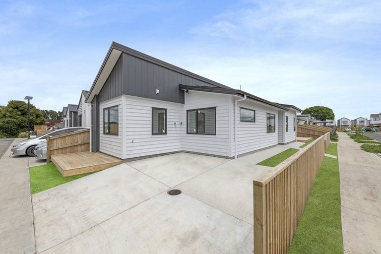 Photo of property in 27 Combat Street, Papakura, 2110