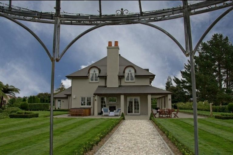 Photo of property in 14 Jason Place, Pyes Pa, Tauranga, 3112