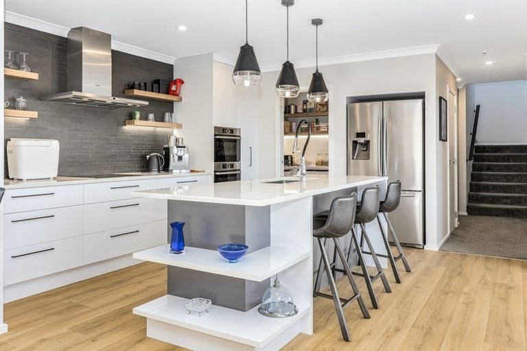 Photo of property in 66 Endeavour Drive, Whitby, Porirua, 5024