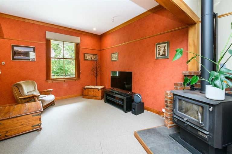 Photo of property in 512a Parewanui Road, Bulls, 4894