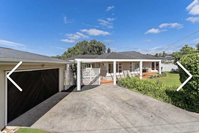 Photo of property in 33 Covil Avenue, Te Atatu South, Auckland, 0610