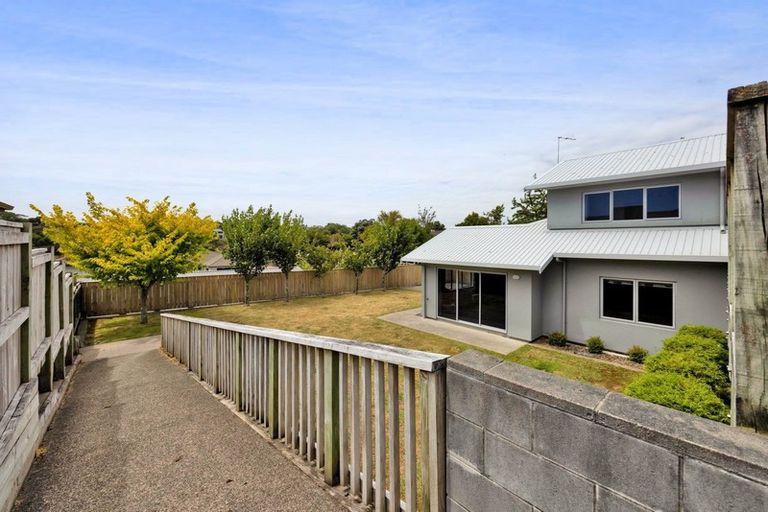 Photo of property in 188 Heta Road, Highlands Park, New Plymouth, 4312