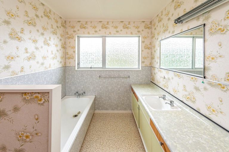 Photo of property in 96 Great North Road, Saint Johns Hill, Whanganui, 4500