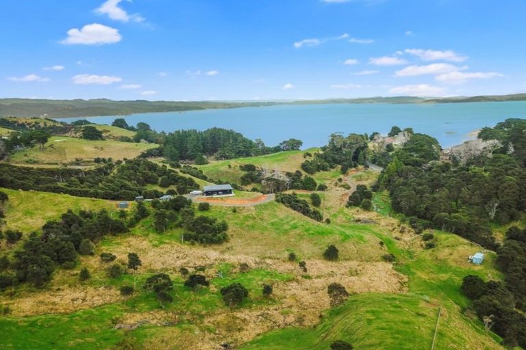 Photo of property in 989 Te Papatapu Road, Raglan, 3894