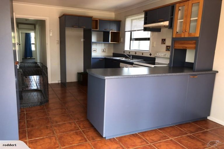 Photo of property in 132 Pacific Road, North New Brighton, Christchurch, 8083