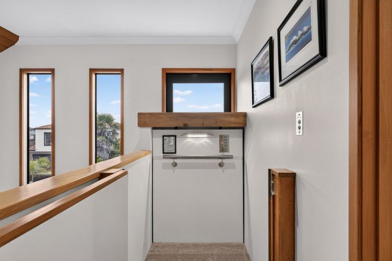 Photo of property in 34 The Esplanade, Westshore, Napier, 4110