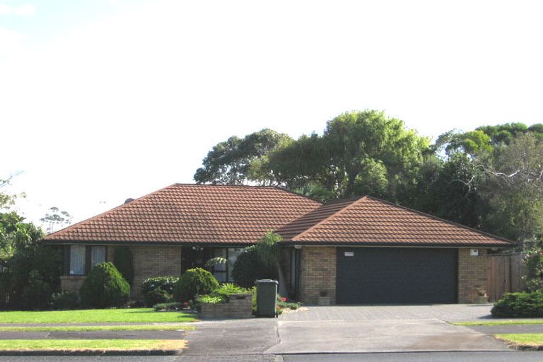 Photo of property in 7 Meadowland Drive, Somerville, Auckland, 2014