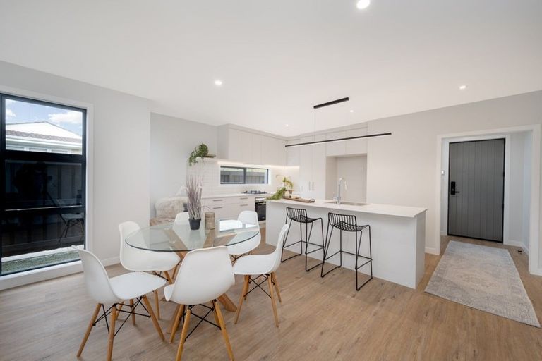 Photo of property in 8 Clovelly Road, Bucklands Beach, Auckland, 2012