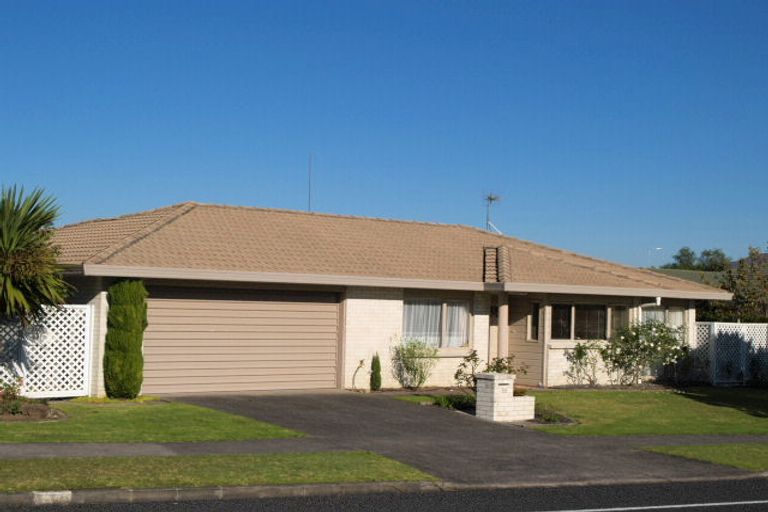 Photo of property in 58 Kilimanjaro Drive, Northpark, Auckland, 2013