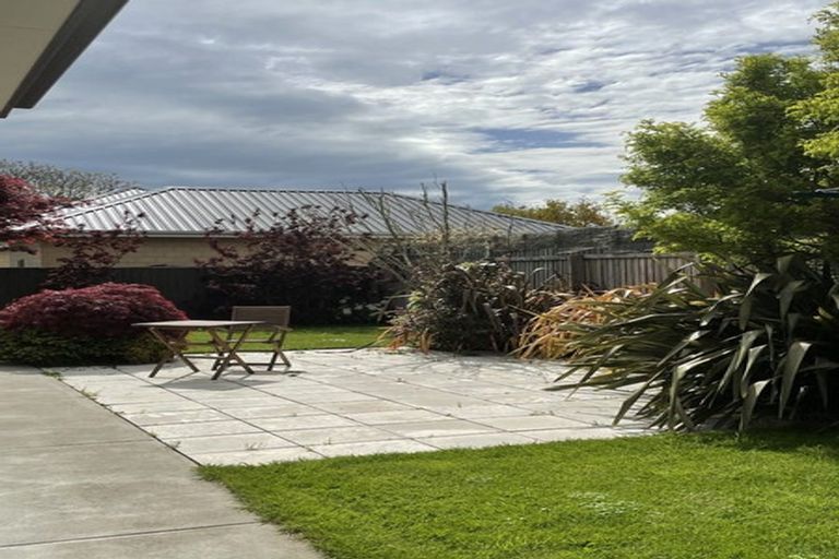 Photo of property in 2/107b Aorangi Road, Bryndwr, Christchurch, 8053