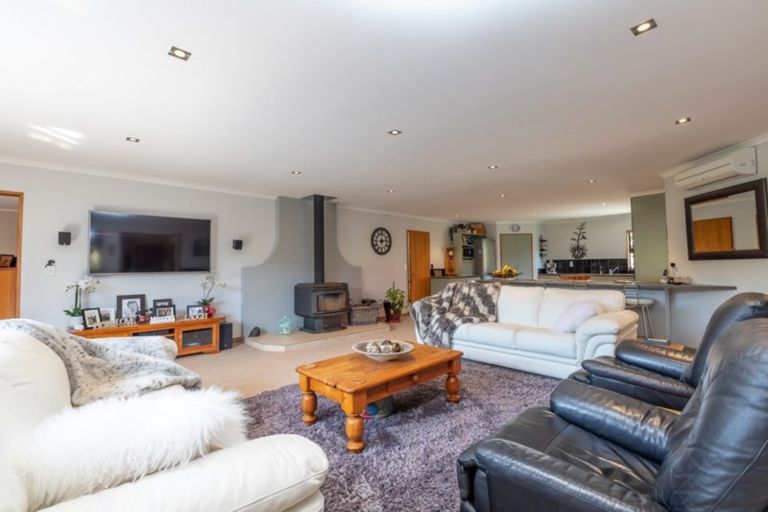 Photo of property in 40 Makora Road, Otaihanga, Paraparaumu, 5036