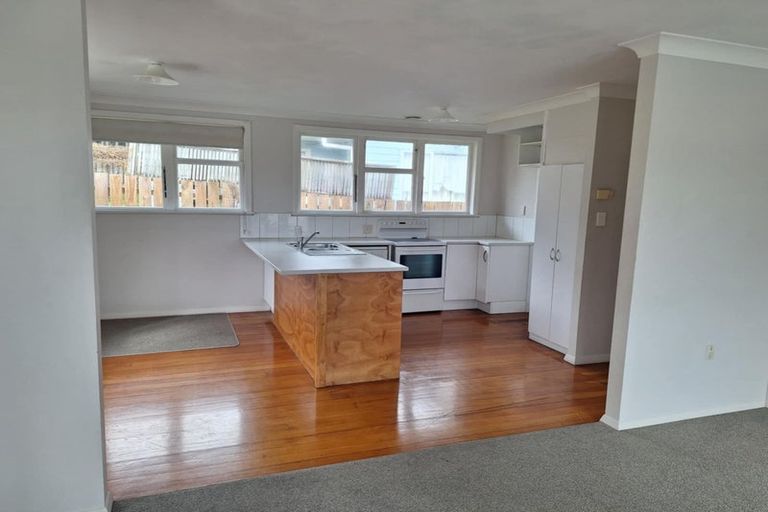 Photo of property in 33 Henderson Crescent, Parkvale, Tauranga, 3112