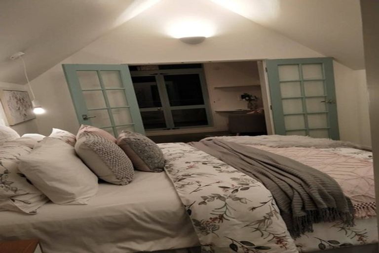 Photo of property in 177 Glenmore Street, Kelburn, Wellington, 6012